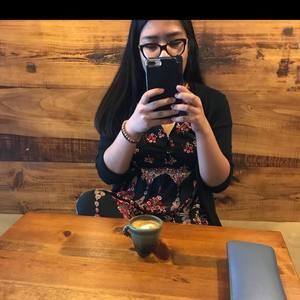 Meet your Posher, Katrina